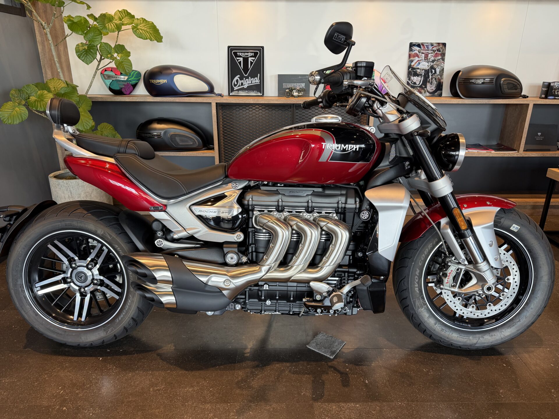 トライアンフ　ロケット３GT