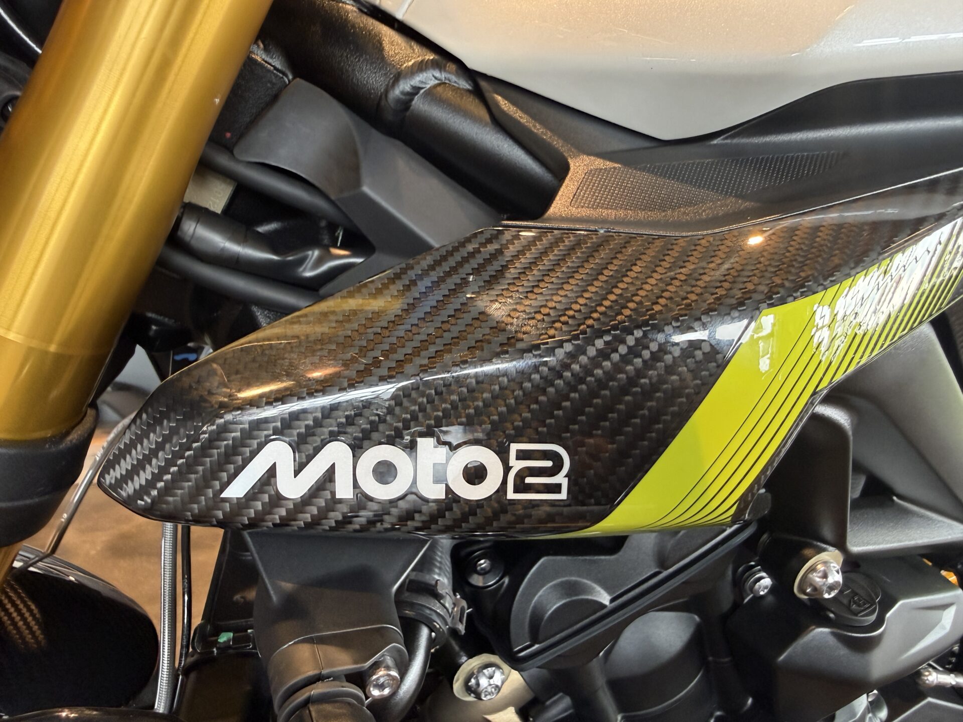 ストリートトリプルMoto２エディション