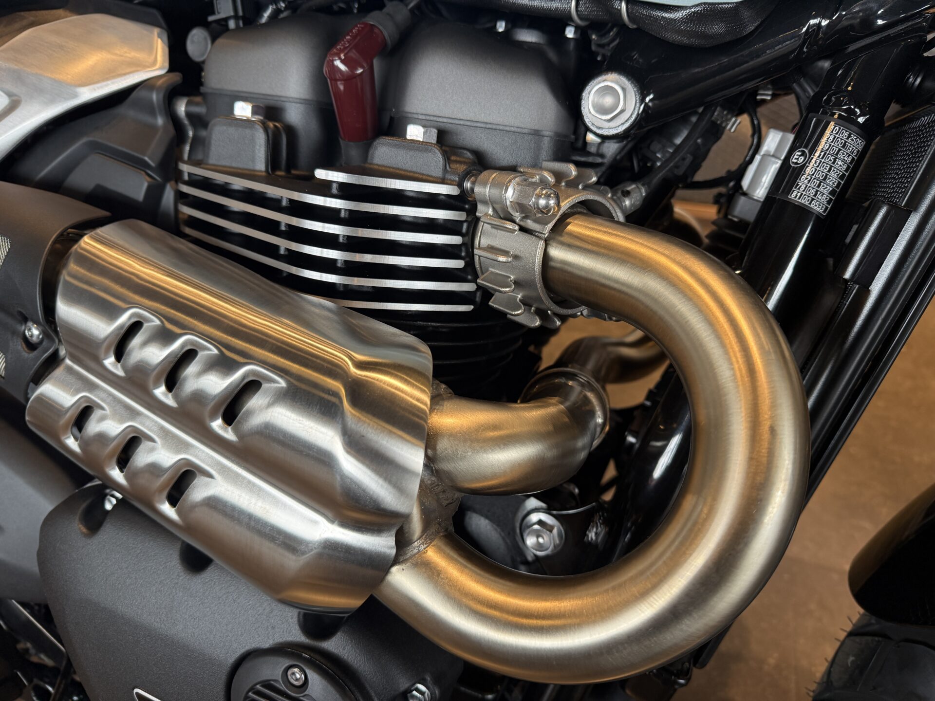 新型スクランブラー900